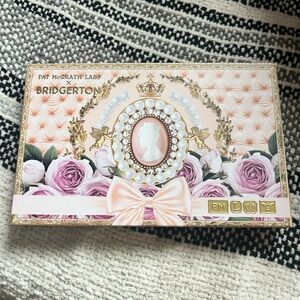 Pat McGrath x Bridgerton Eyeshadow Palette - Pink and Gold